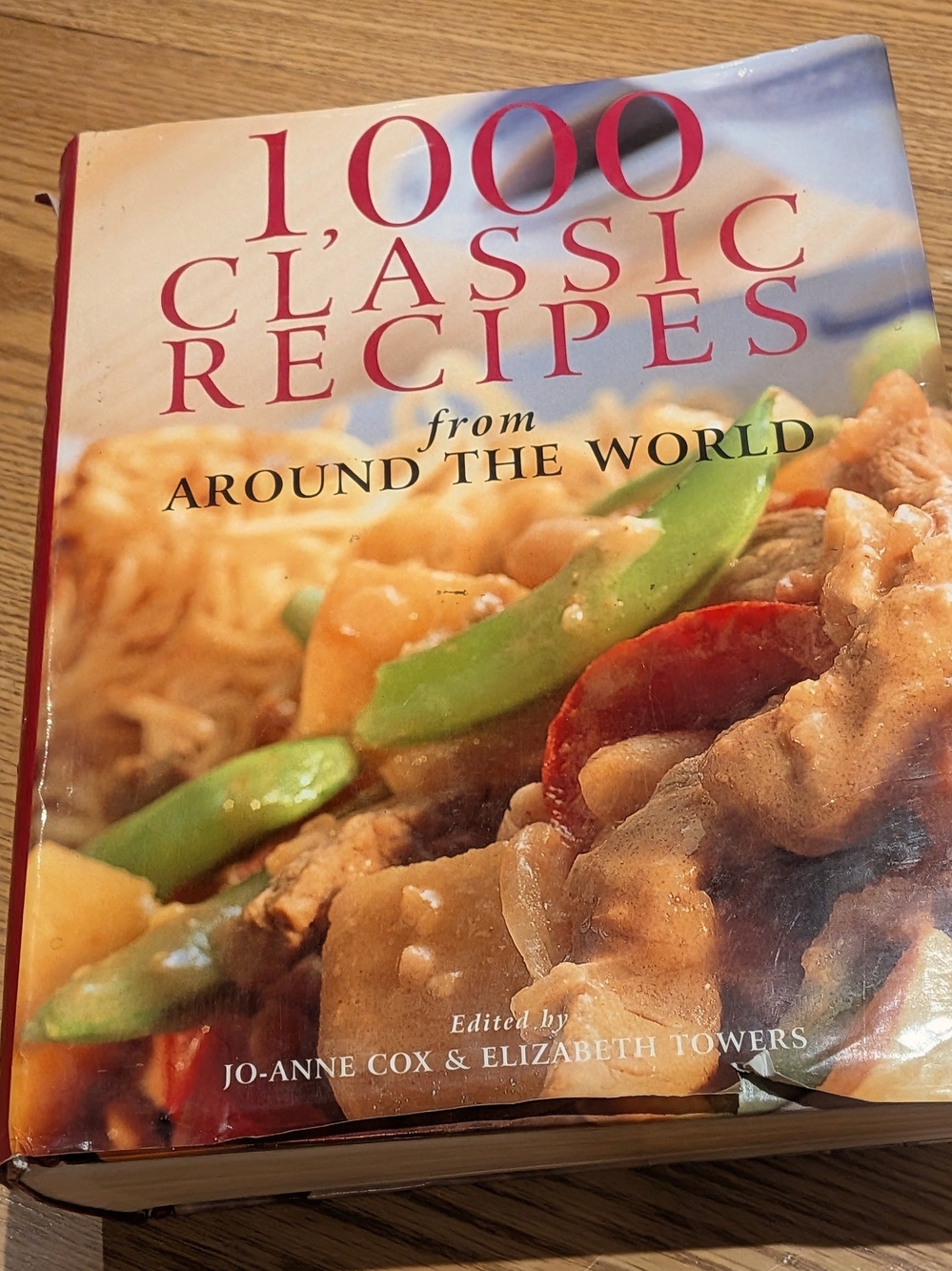 1000 Classic Recipes from Around the World - Red Hardcover Cookbook